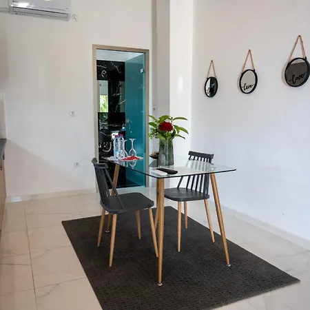 Apartment Finikas & 10min From Athens Airport *