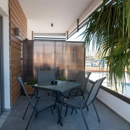 Finikas & 10min From Athens Airport Apartment