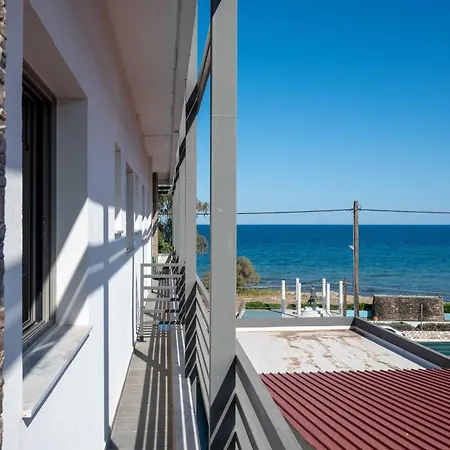 Finikas & 10min From Athens Airport Apartment